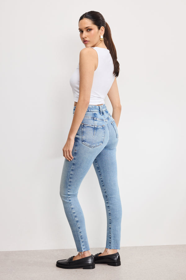 Good American SOFT TECH GOOD LEGS SKINNY JEANS