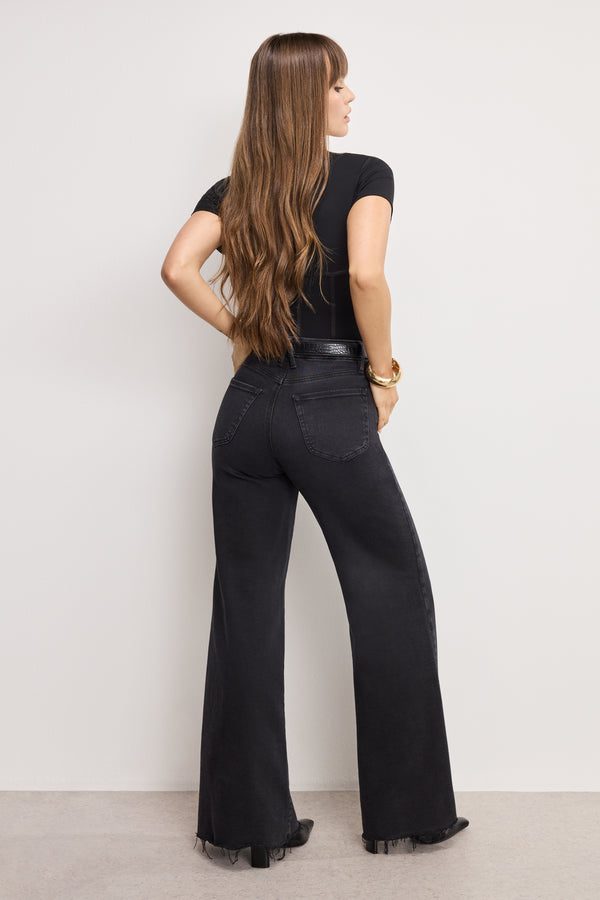 Good American SOFT TECH GOOD WAIST PALAZZO JEANS