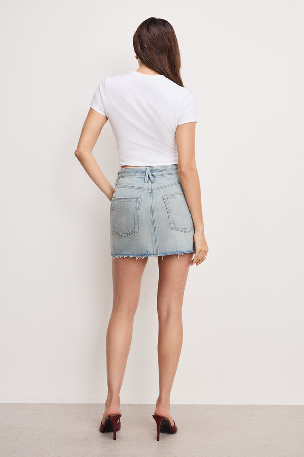 Good American THE KHLOÉ MINI SKIRT