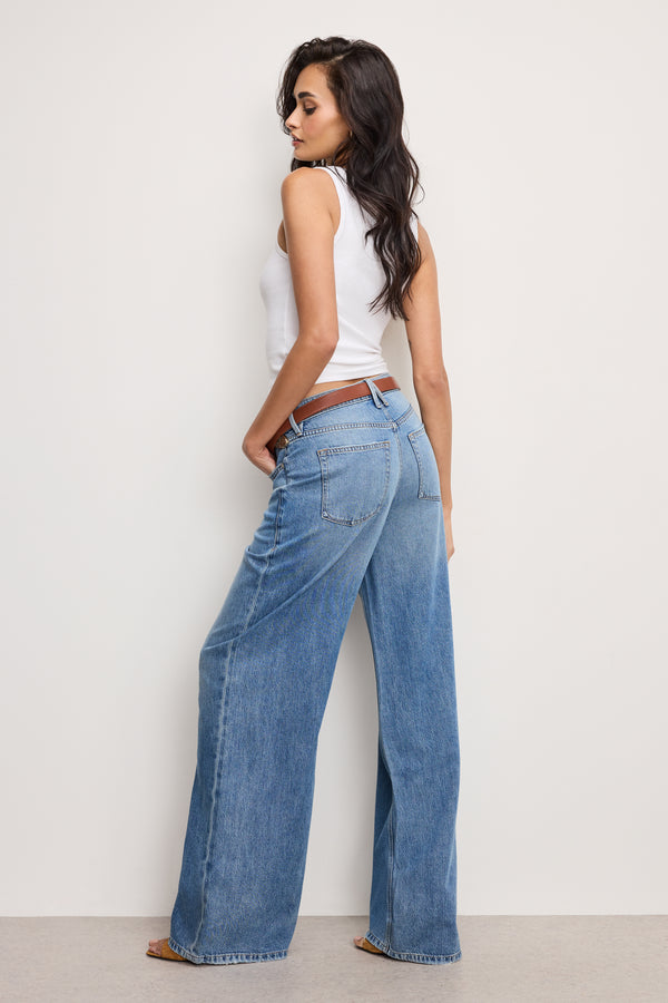 Good American WEIGHTLESS GOOD EASE JEANS