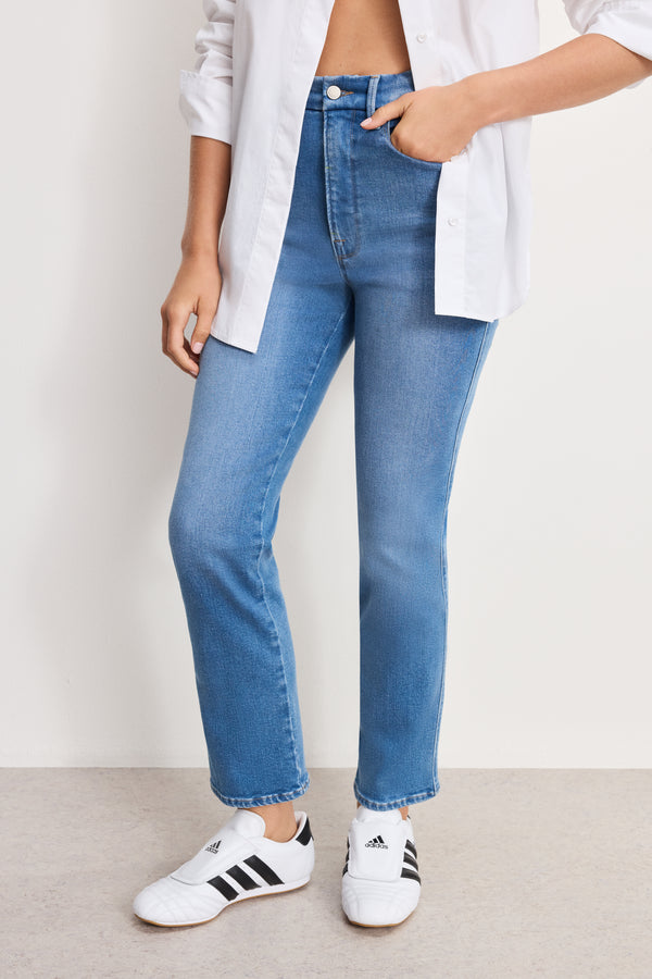 Good American GOOD CURVE STRAIGHT COMPRESSION JEANS