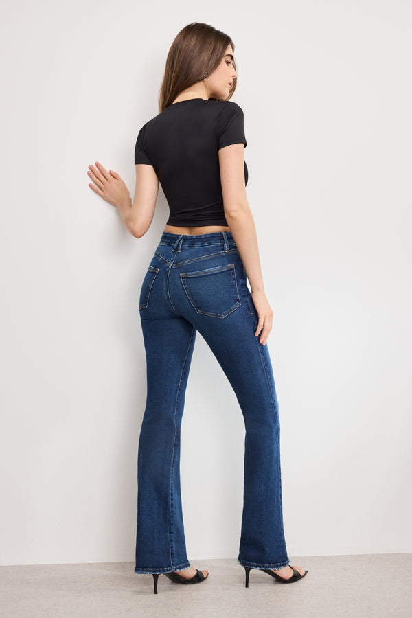Good American SOFT TECH GOOD CLASSIC SLIM BOOTCUT JEANS
