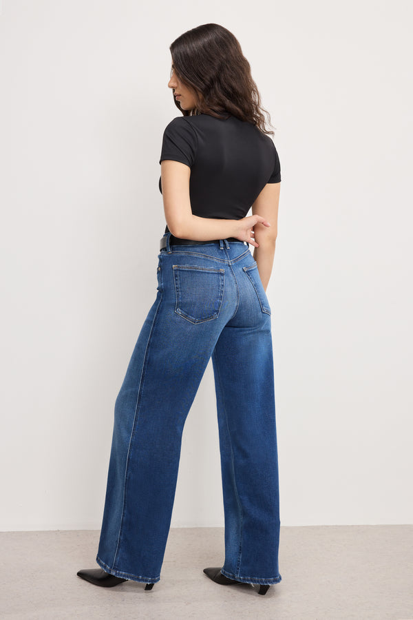 Good American SOFT TECH GOOD PETITE SKATE WIDE JEANS
