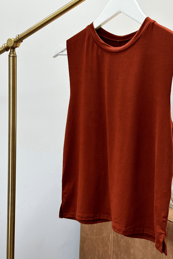 good hyouman The Lili Active Crop - Rust