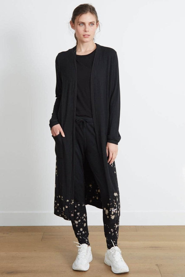 good hyouman The Emmy Cardigan - Be Kind - Black Splatter