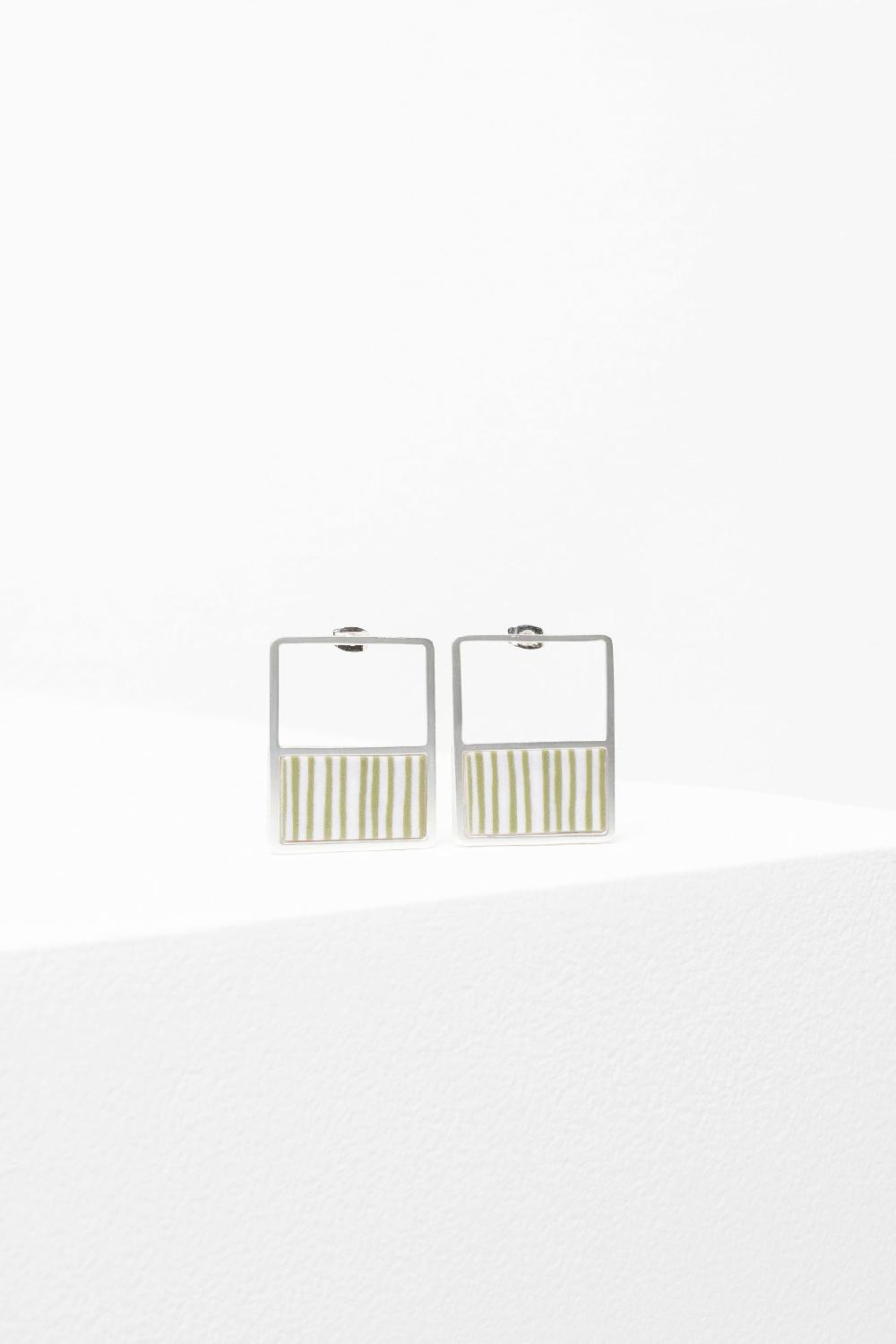 good thing Elk Dalli Earring - Green / White Paint Stripe