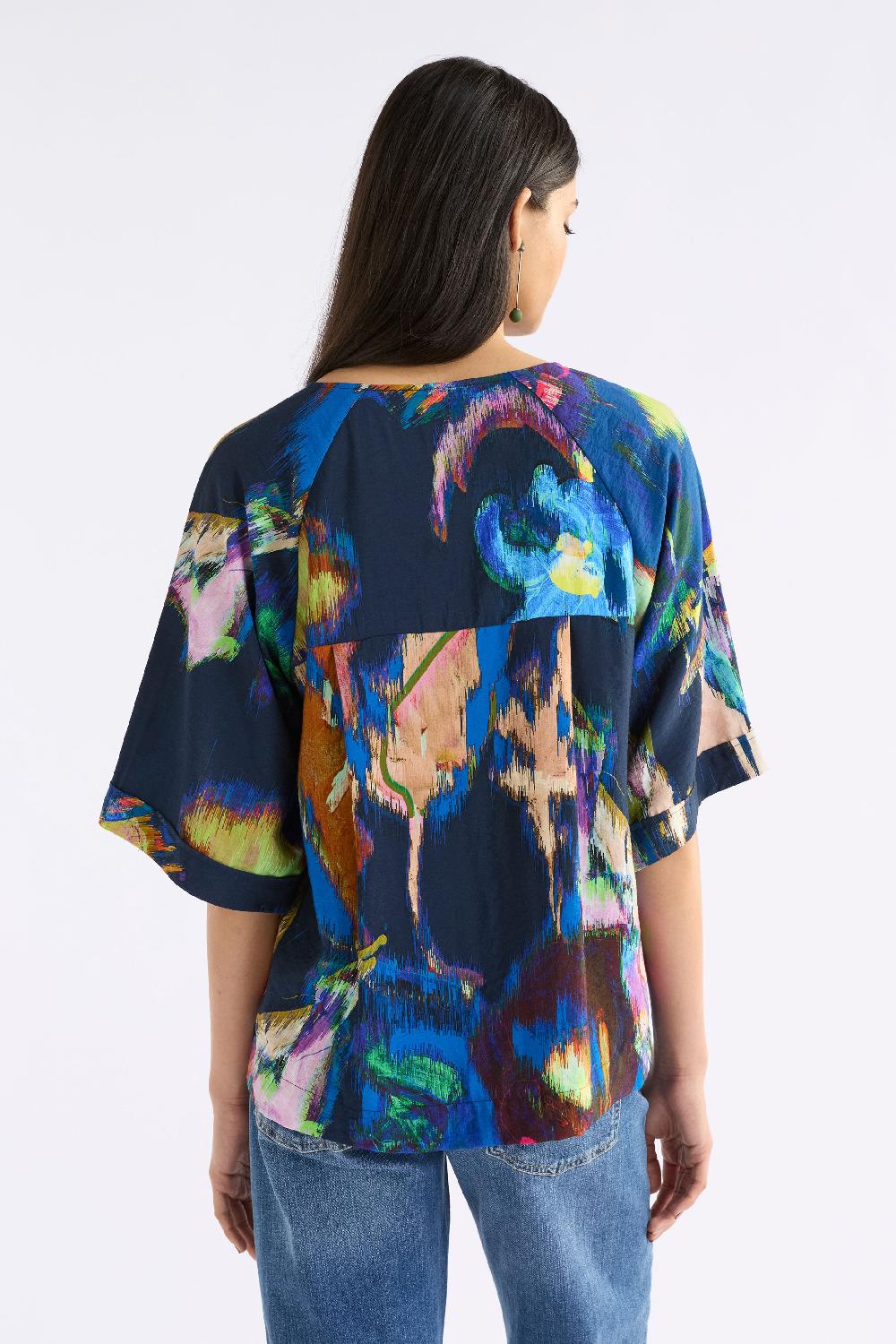 Good Thing Elk Moda V Neck Top - Vaara Print