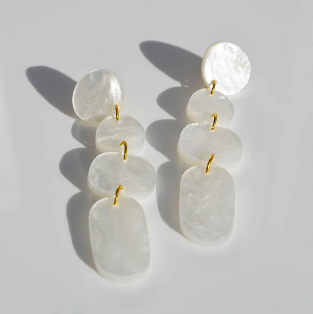 good thing Hagen & Co Juno Earrings - Pearl