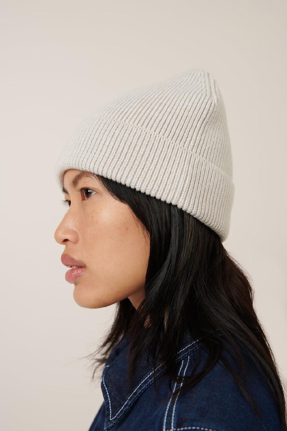 good thing Kowtow Beanie - Oat Melange