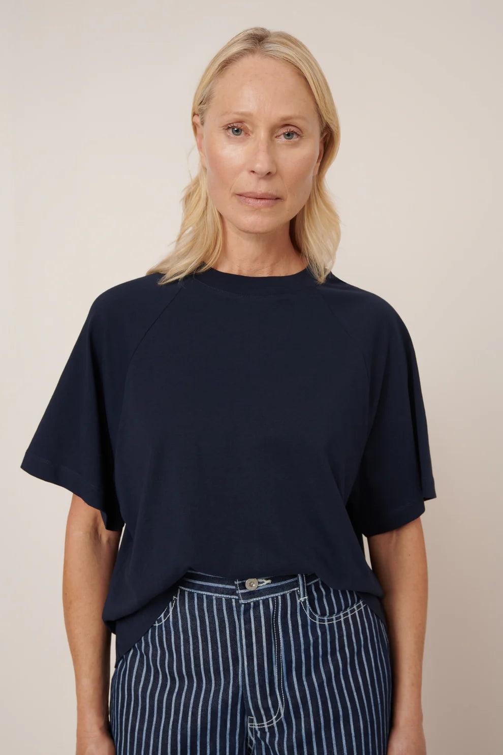 good thing Kowtow Raglan Tee - Navy