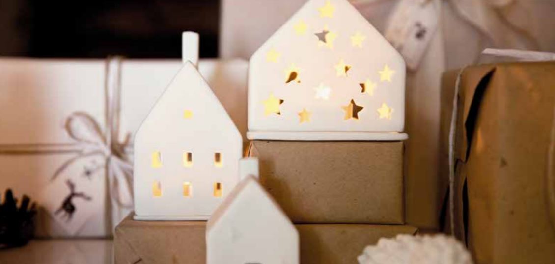 Good Thing Rader 8 Xmas House With Pointy Roof