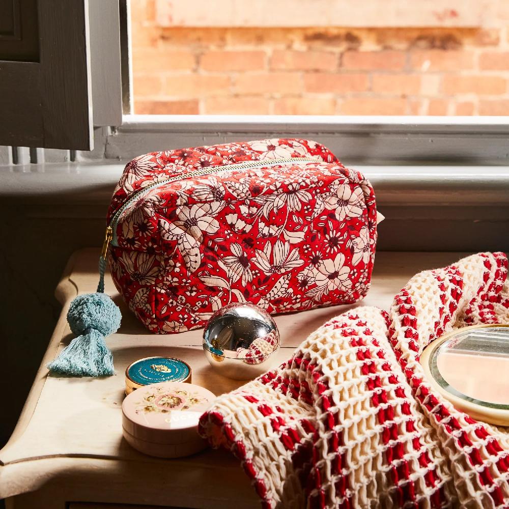 Good Thing Sage And Clare Beauty Bag - Evette