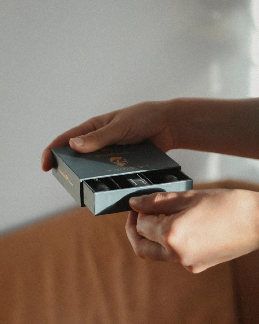 Good Thing Triumph & Disaster Sample Kit