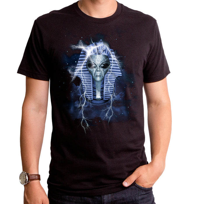 goodie two sleeves Egyptian Alien Men's T-Shirt
