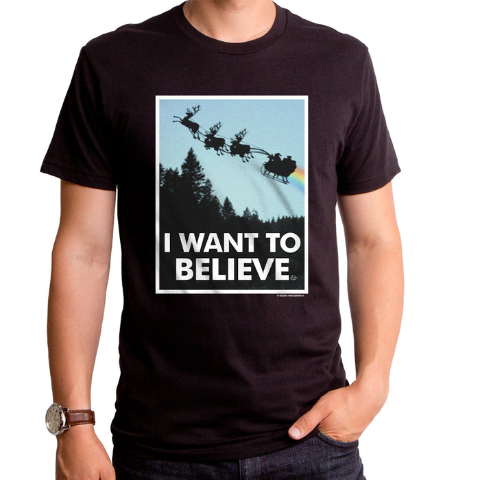 goodie two sleeves I Want To Believe In Santa Men's T-Shirt