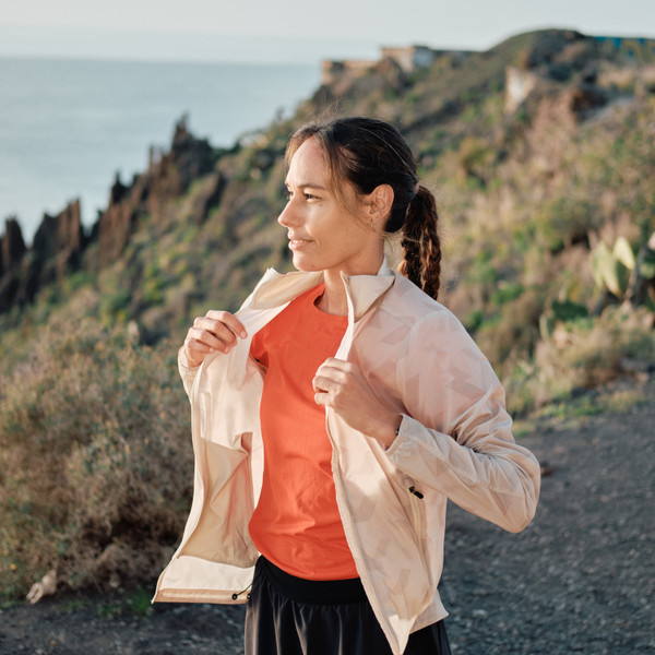 Gore Wear CONCURVE 3D Graphic Windbreaker Womens Tech Beige