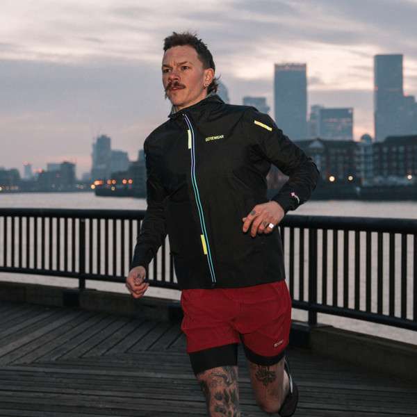 Gore Wear CONCURVE LE3 GORE-TEX Jacket Iridescent Trim Mens Black