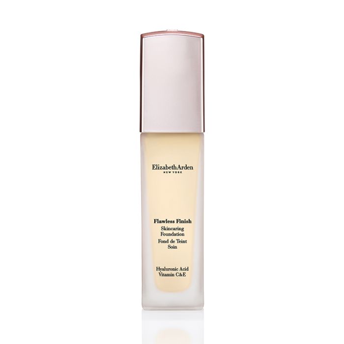 gorgeous Elizabeth Arden Flawless Finish Skincaring Foundation 120W