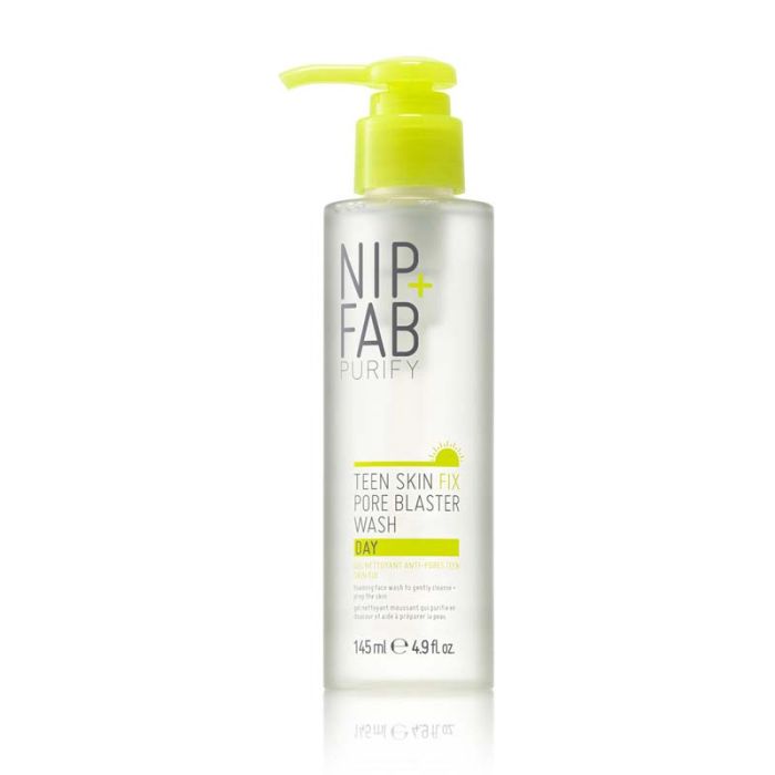 gorgeous NIP+FAB Teen Skin Fix Pore Blaster Day Wash 145ml