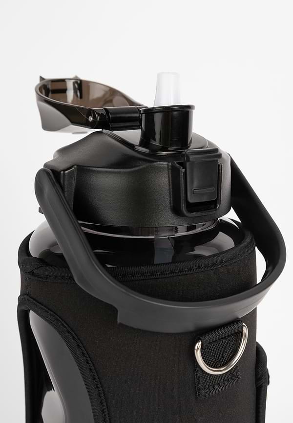 Gorilla Wear Water Bottle With Sleeve 2L - Black