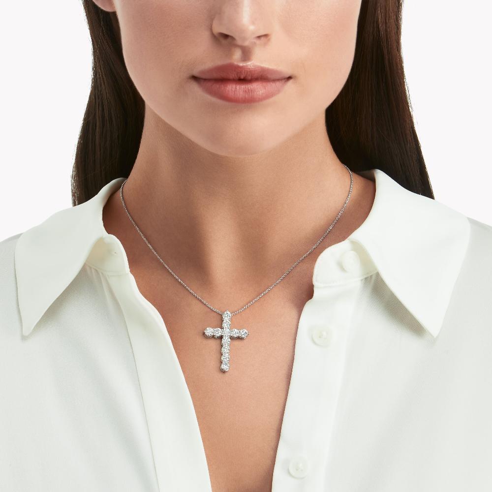 Graff Fragrances Round Diamond Cross Large Pendant