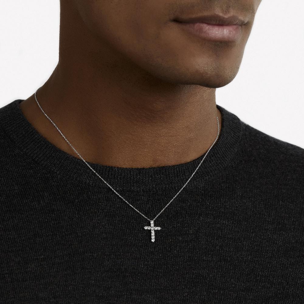 Graff Fragrances Round Diamond Cross Mini Pendant