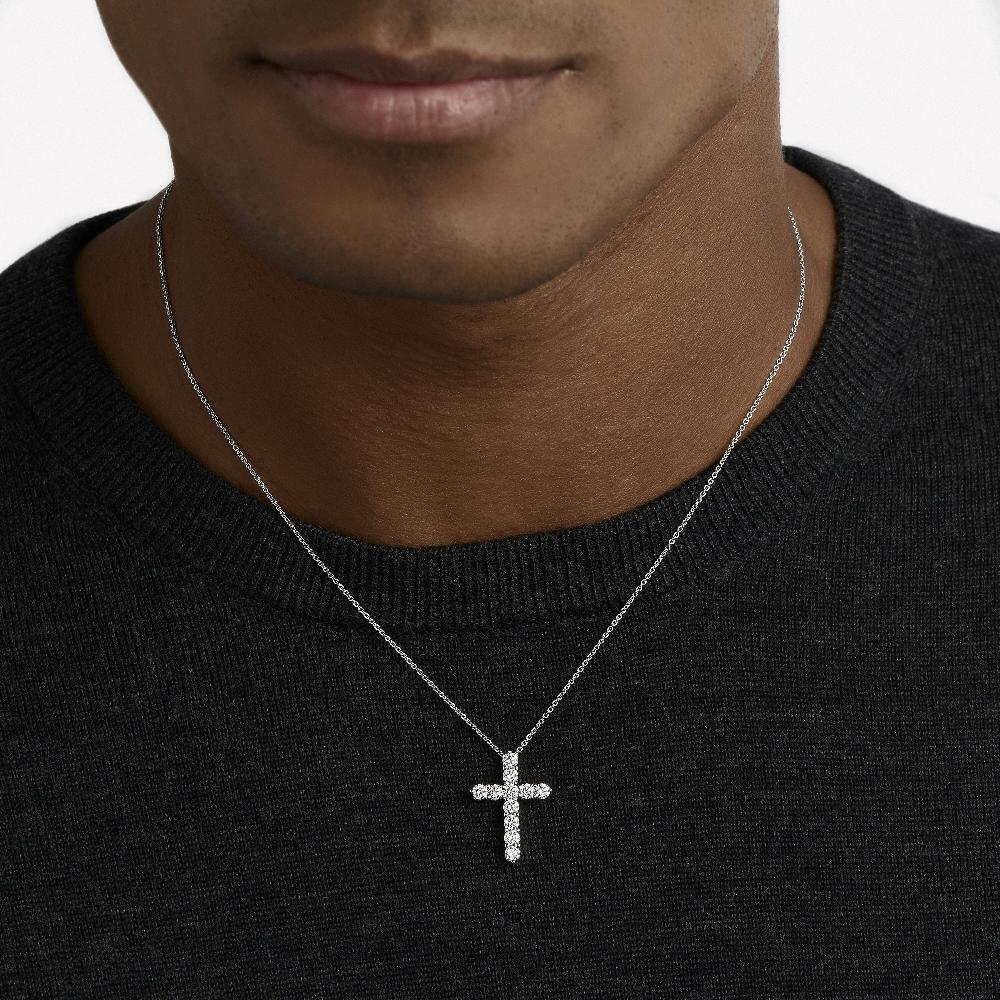 Graff Fragrances Round Diamond Cross Small Pendant