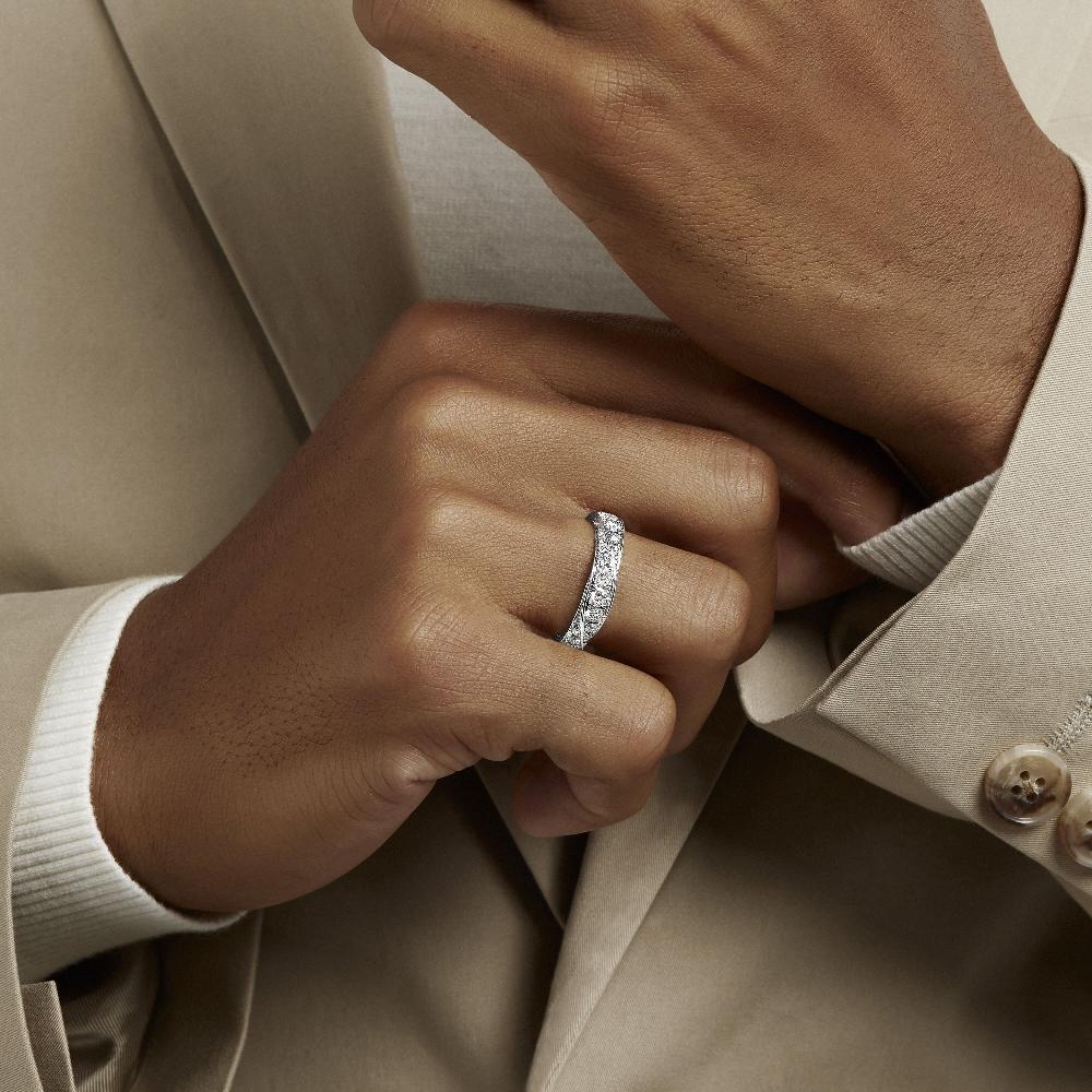 Graff Fragrances Spiral Pavé Diamond Band