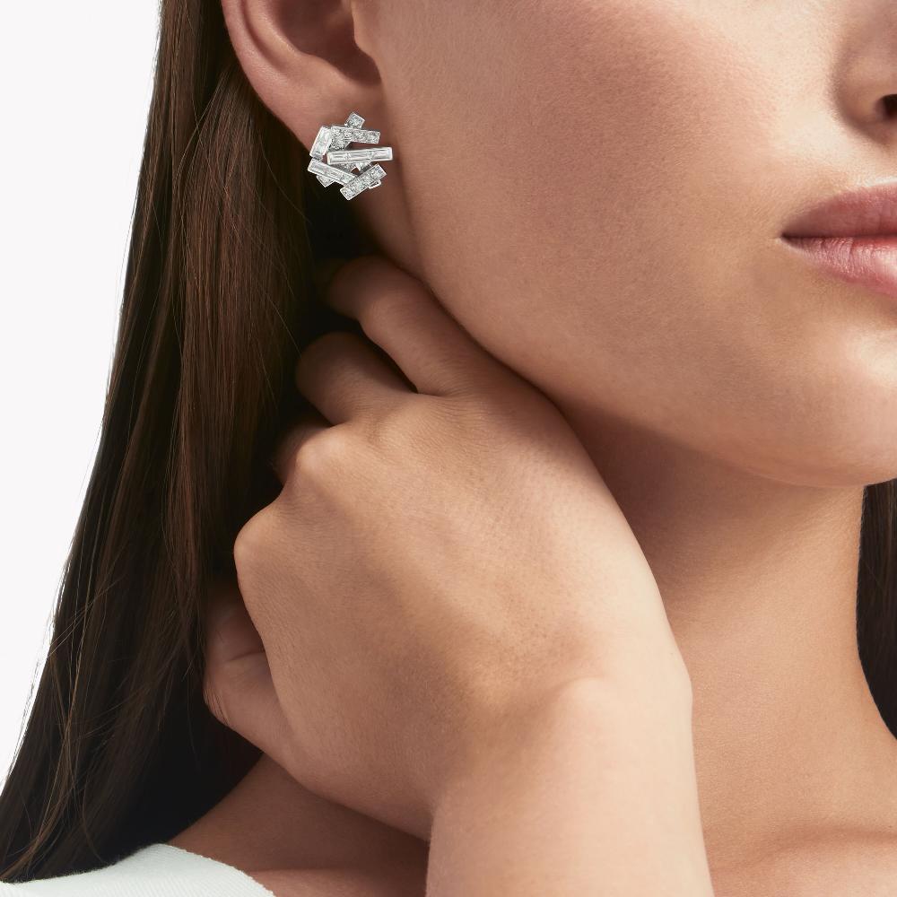 Graff Fragrances Threads Diamond Stud Earrings