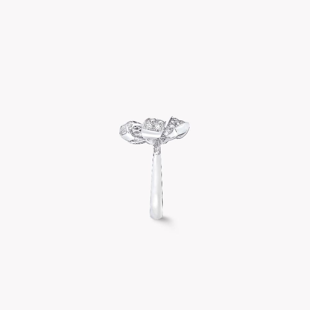 Graff Fragrances Tilda’s Bow Classic Diamond Ring