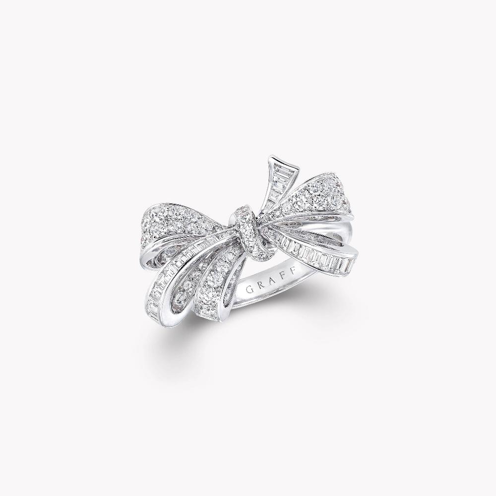 graff fragrances Tilda’s Bow Classic Diamond Ring