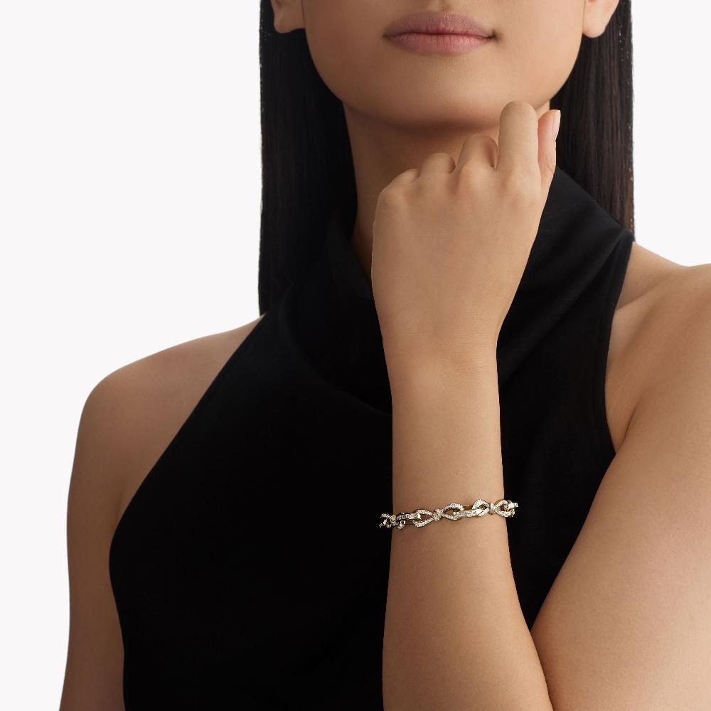 Graff Fragrances Tilda's Bow Diamond Link Bracelet