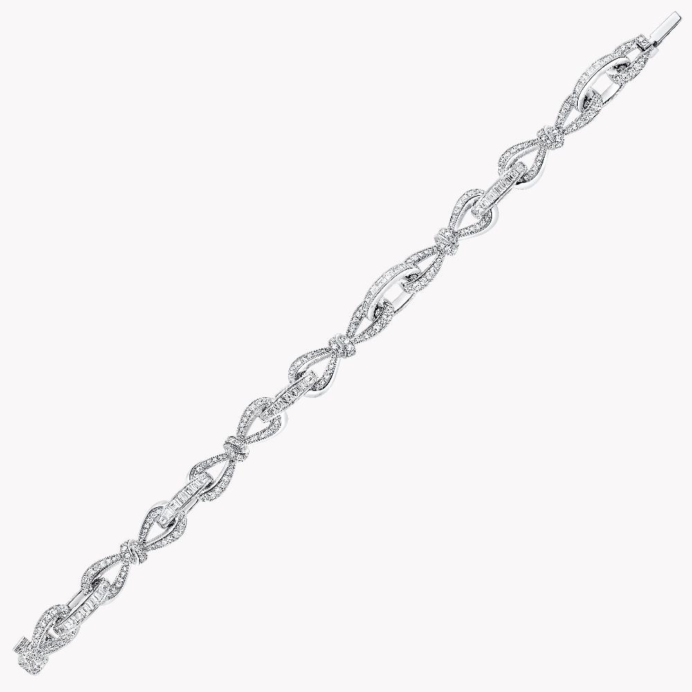 Graff Fragrances Tilda's Bow Diamond Link Bracelet