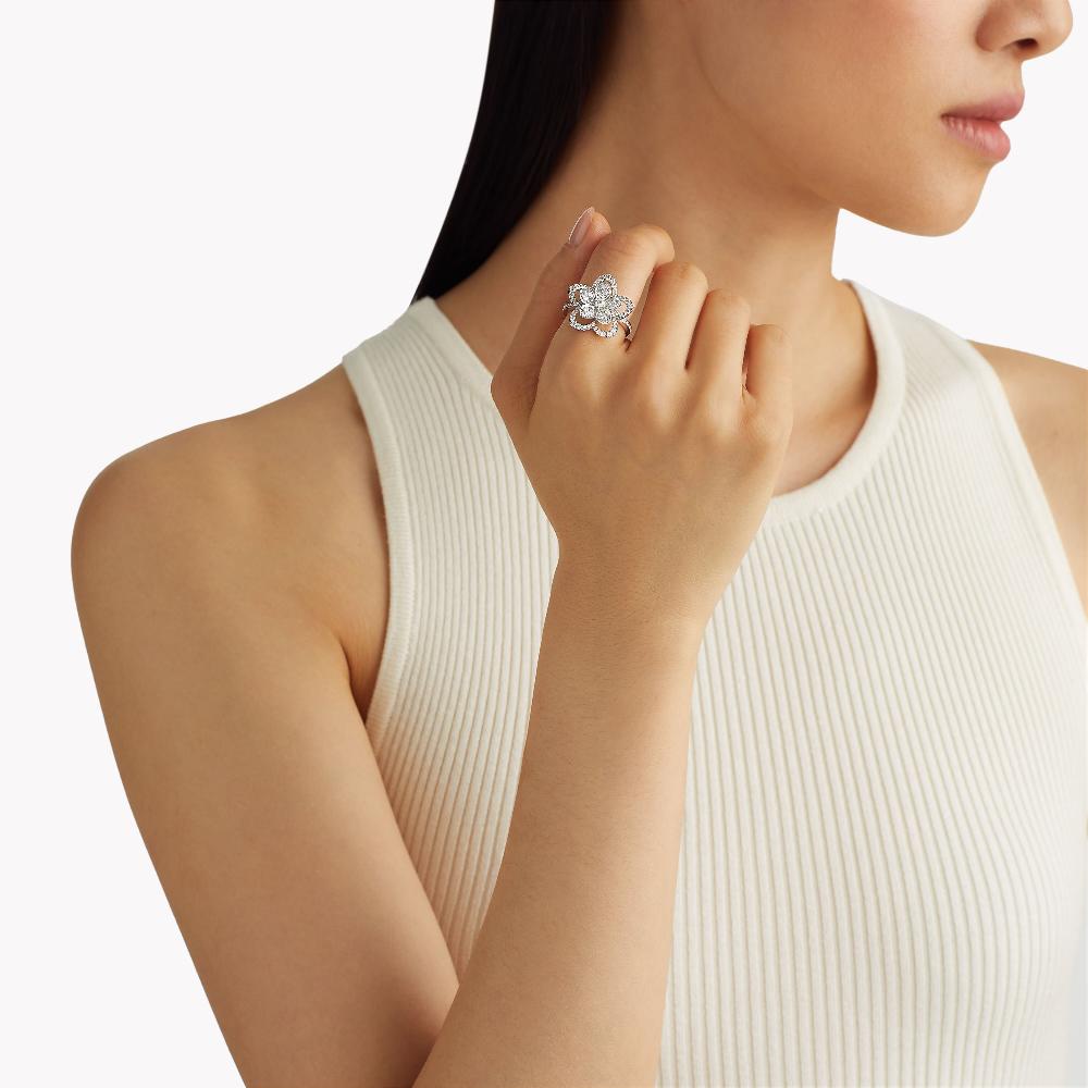Graff Fragrances Wild Flower Large Diamond Ring
