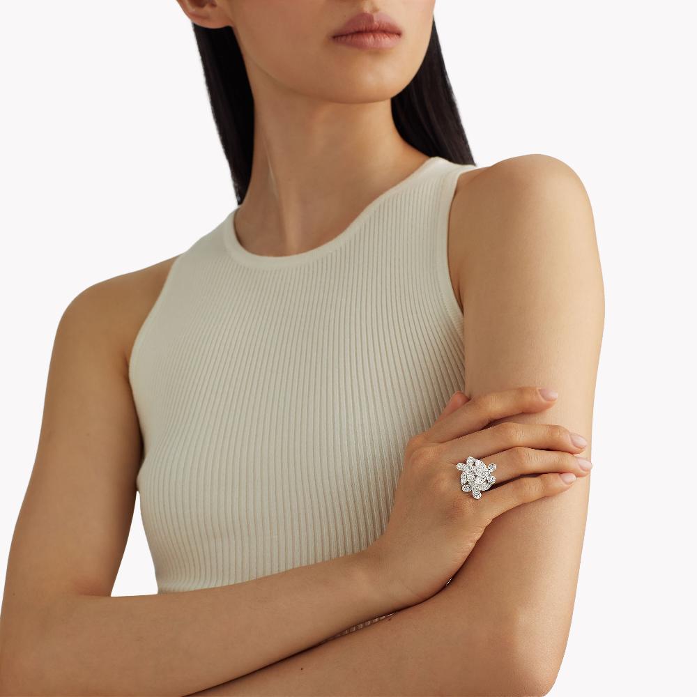 Graff Fragrances Triple Pavé Butterfly Diamond Small Ring
