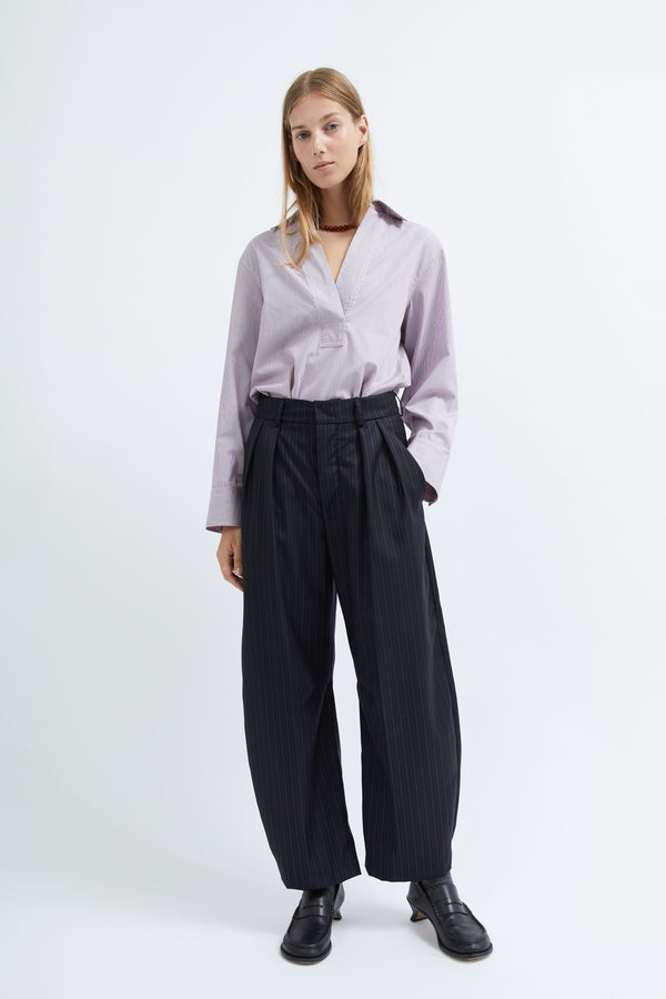 graumann Betty pants in black Pinstripe