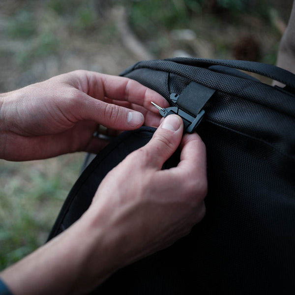 Gravel Duffle Backpack Straps