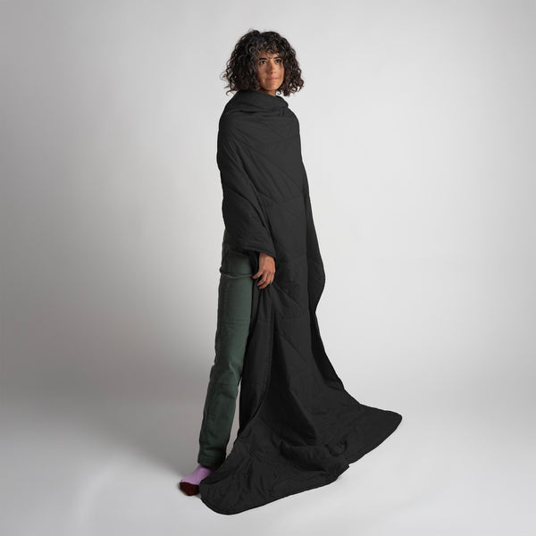 Gravel Layover™ XL Travel Blanket - Packable & Puffy | Black