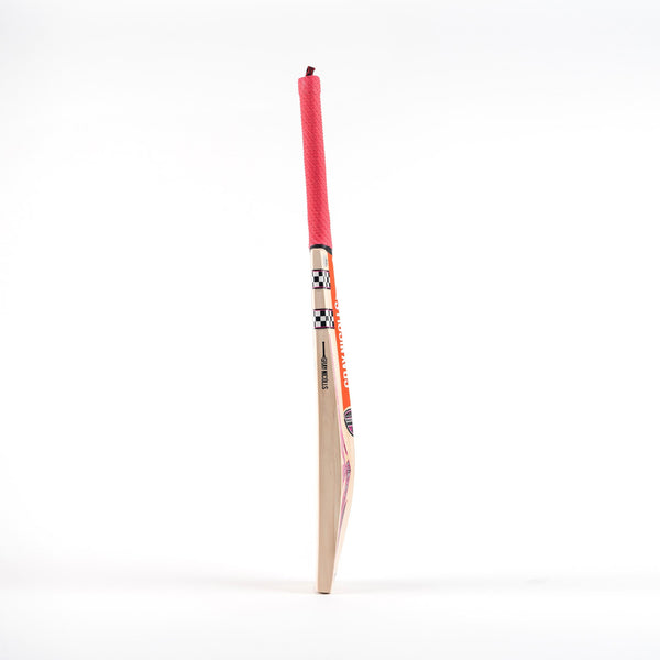 Gray Nicolls Shockwave 2.1 300 Junior Cricket Bat