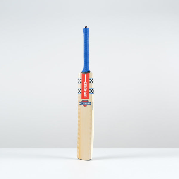 Gray Nicolls Stratos 1.0 Thunder Junior Cricket Bat