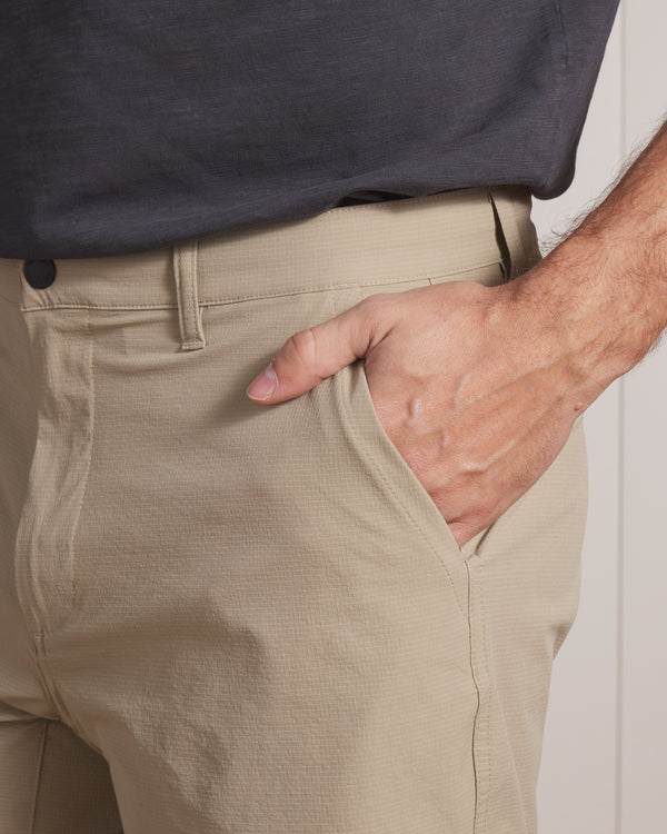 Grayers Hybrid Everyday Shorts 7" - Sand