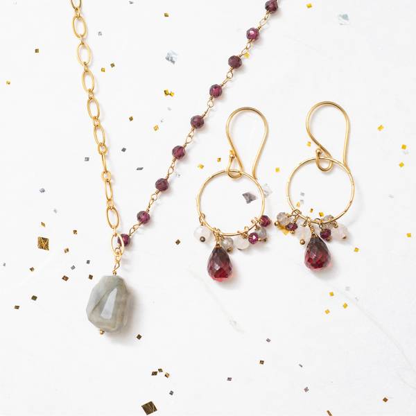 Greige Celebration Garnet And Labradorite Gold Necklace - A Beautiful Story