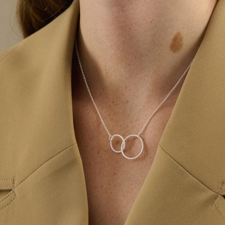 greige Double Twisted Circles Necklace - Silver - Pernille Corydon