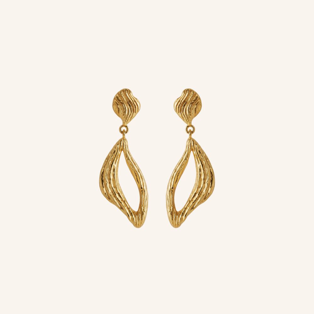 greige Flowing Dreams Earrings - Gold - Pernille Corydon