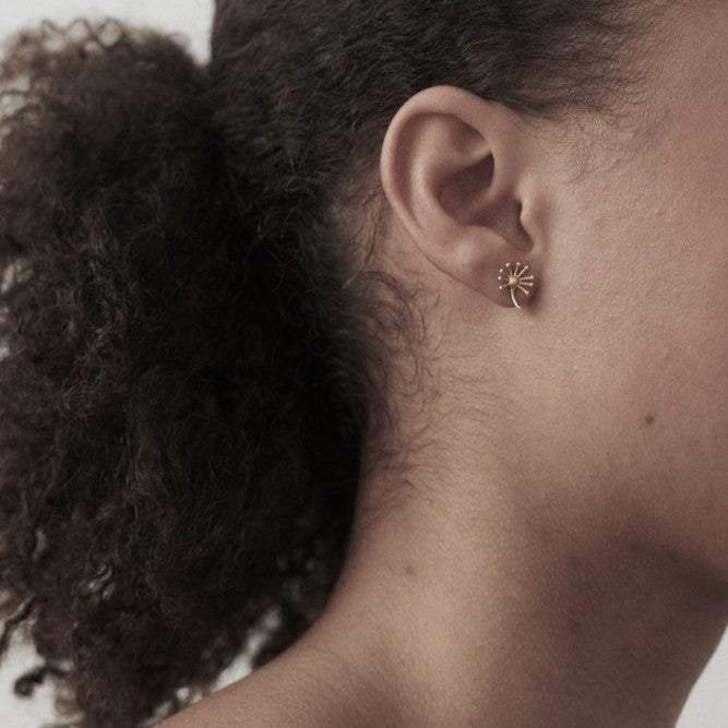 Greige Dandelion Earsticks - Silver - Pernille Corydon