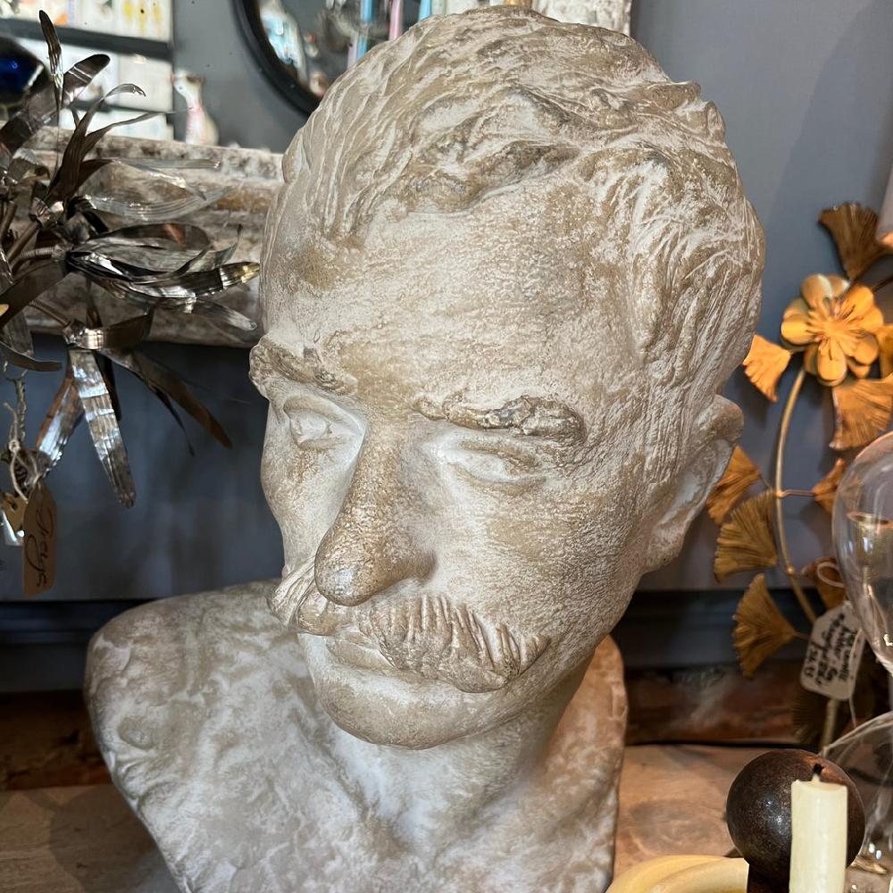 Greige Dandy Man Bust