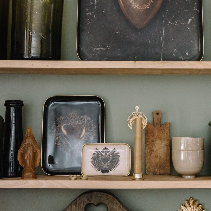 Greige Enamelled Heart Maria Tray - Small - Boncoeurs