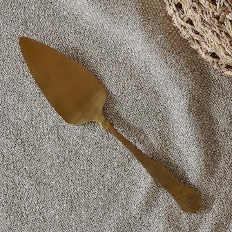 Greige Golden Cake Slice