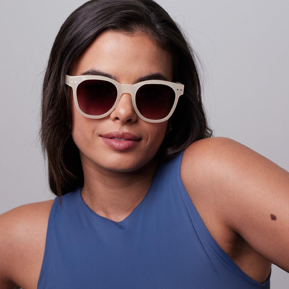 greige Izipizi Sunglasses - Style N - Vintage Cream