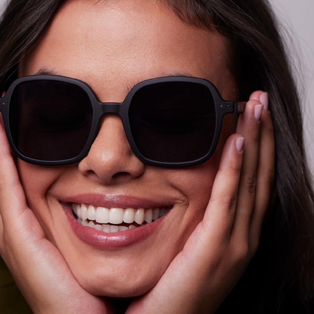 greige Izipizi Sunglasses - Style Office - Black